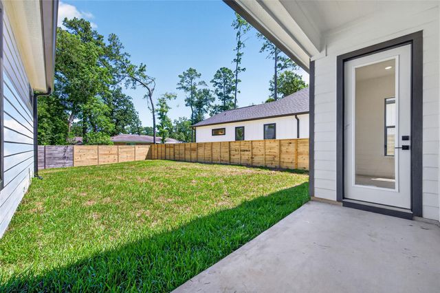 1424 Flamingo Street, Conroe, TX 77385