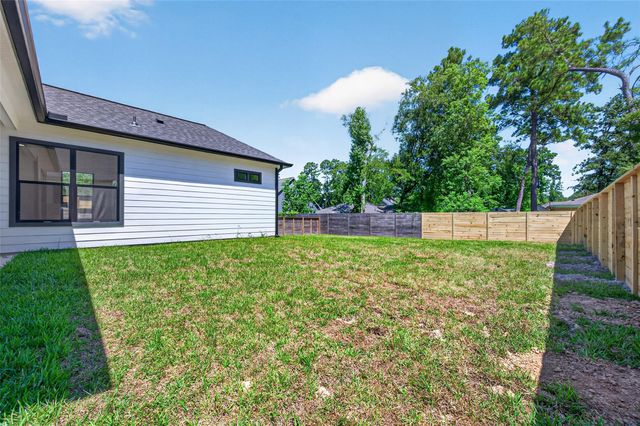 1424 Flamingo Street, Conroe, TX 77385