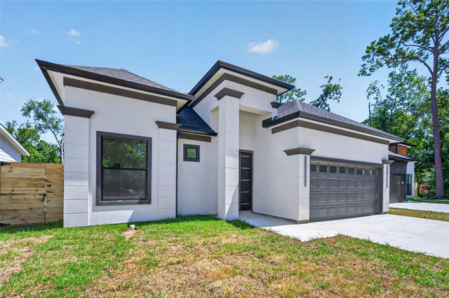 1424 Flamingo Street, Conroe, TX 77385