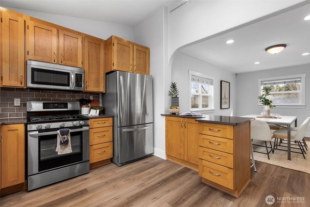 1427 MLK Jr Way, Seattle, WA 98122