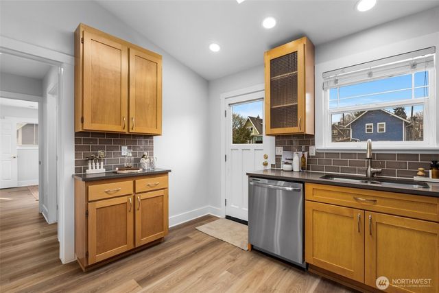 1427 MLK Jr Way, Seattle, WA 98122