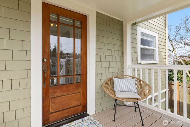 1427 MLK Jr Way, Seattle, WA 98122