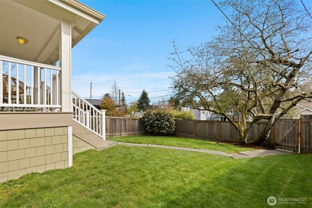 1427 MLK Jr Way, Seattle, WA 98122