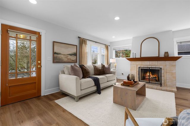 1427 MLK Jr Way, Seattle, WA 98122