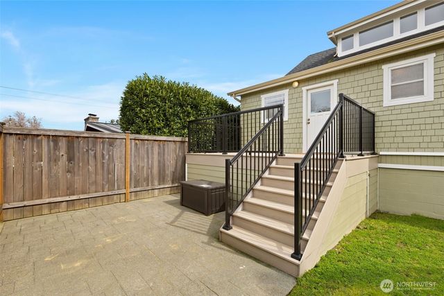 1427 MLK Jr Way, Seattle, WA 98122