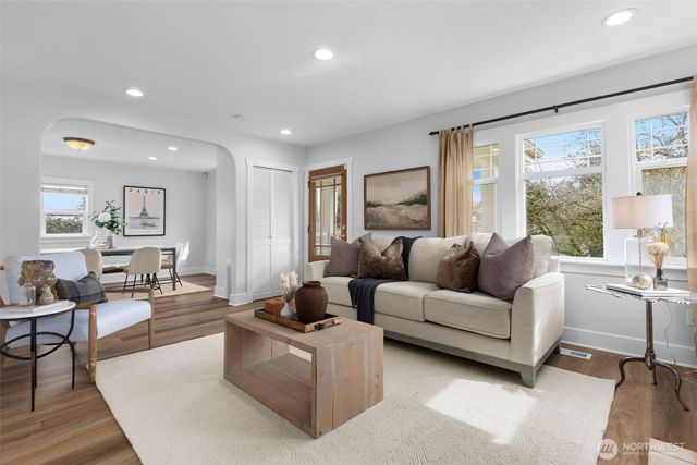 1427 MLK Jr Way, Seattle, WA 98122