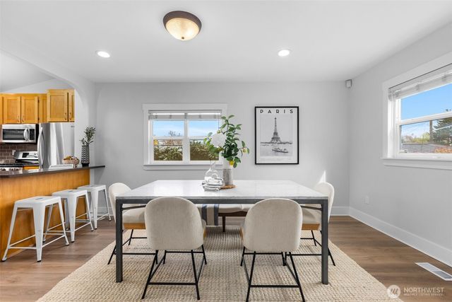 1427 MLK Jr Way, Seattle, WA 98122