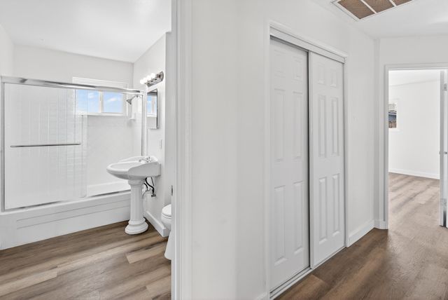 1119 W Dove Drive, Visalia, CA 93291