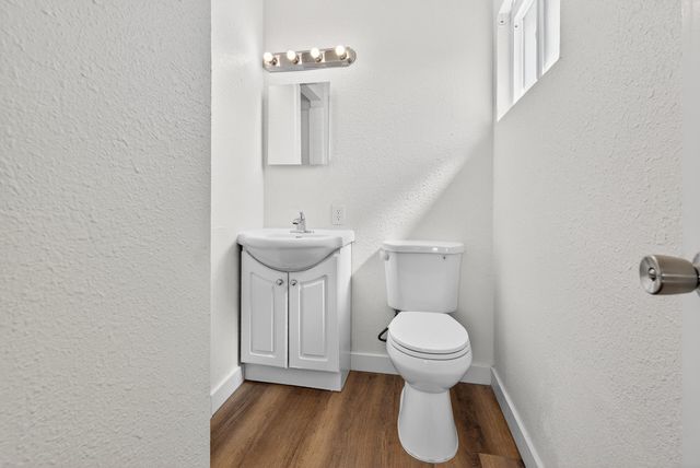 1119 W Dove Drive, Visalia, CA 93291