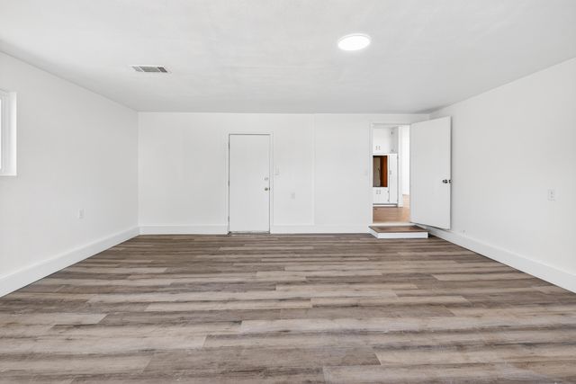 1119 W Dove Drive, Visalia, CA 93291