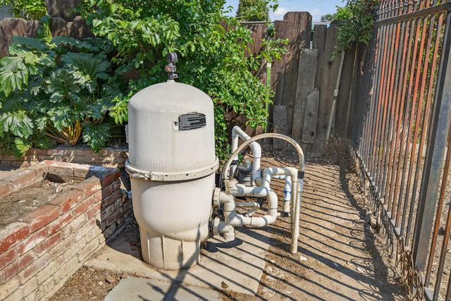 1119 W Dove Drive, Visalia, CA 93291