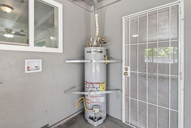 1119 W Dove Drive, Visalia, CA 93291