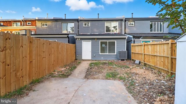 2238 15TH ST NE, Washington, DC 20018