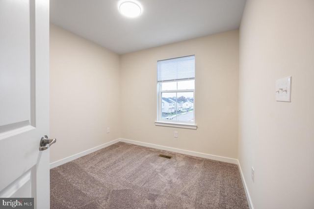 923 MAGNOLIA LN, Spring City, PA 19475
