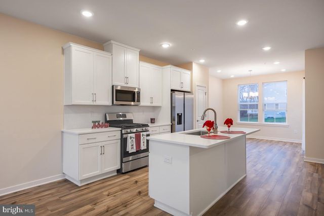923 MAGNOLIA LN, Spring City, PA 19475
