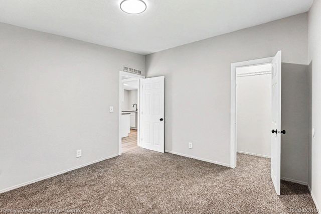 45822 Bonaventure Dr, Macomb Township, MI 48044