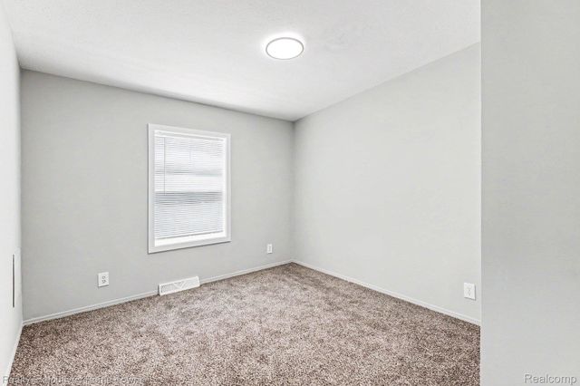 45822 Bonaventure Dr, Macomb Township, MI 48044