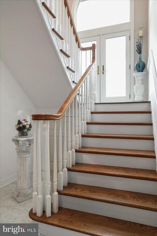 100 COTTAGE DR, Luray, VA 22835