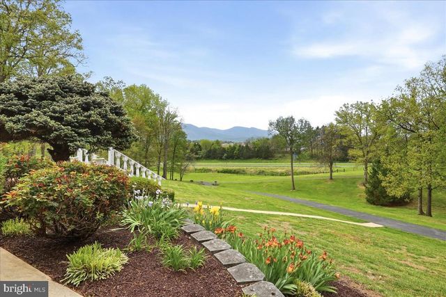 100 COTTAGE DR, Luray, VA 22835