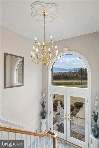 100 COTTAGE DR, Luray, VA 22835