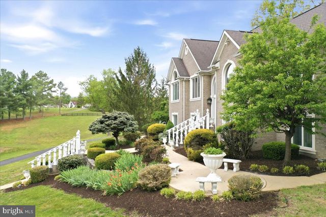 100 COTTAGE DR, Luray, VA 22835