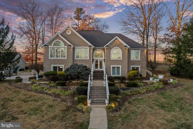 100 COTTAGE DR, Luray, VA 22835