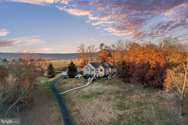 100 COTTAGE DR, Luray, VA 22835