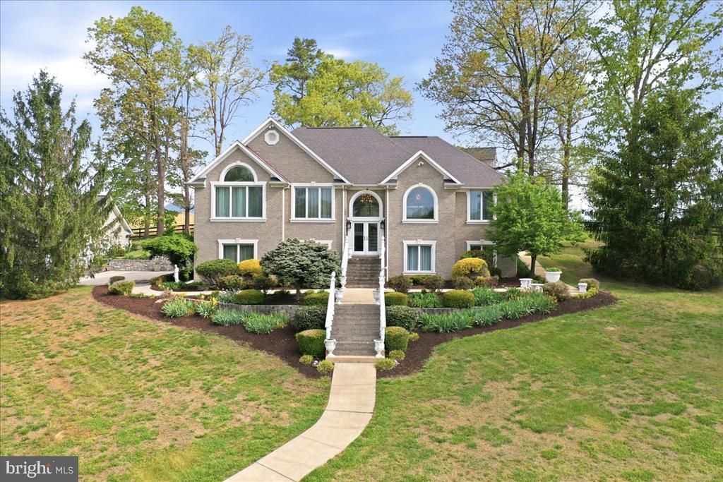 100 COTTAGE DR, Luray, VA 22835