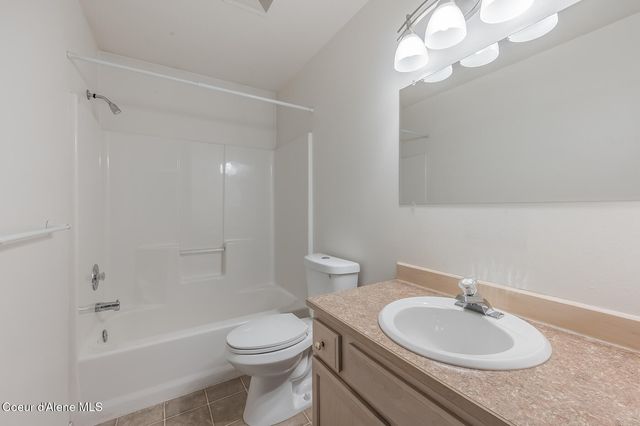 3683 E Mullan Ave, Post Falls, ID 83854