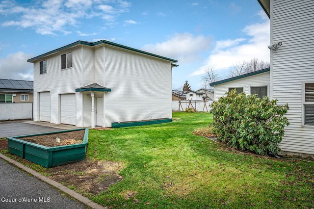 3683 E Mullan Ave, Post Falls, ID 83854