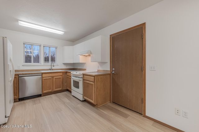 3683 E Mullan Ave, Post Falls, ID 83854