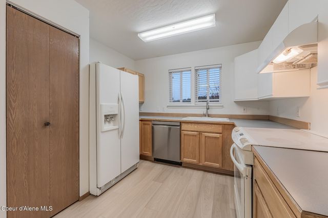 3683 E Mullan Ave, Post Falls, ID 83854