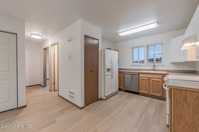 3683 E Mullan Ave, Post Falls, ID 83854