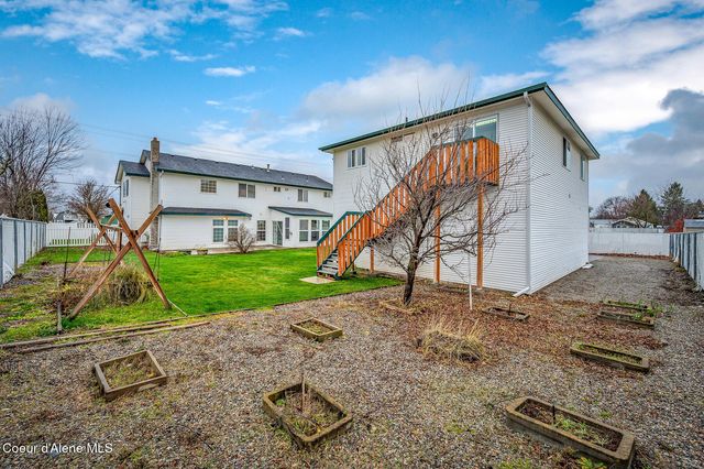 3683 E Mullan Ave, Post Falls, ID 83854