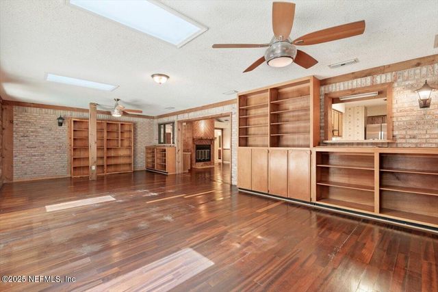 309 DEVONSHIRE Lane, Orange Park, FL 32073