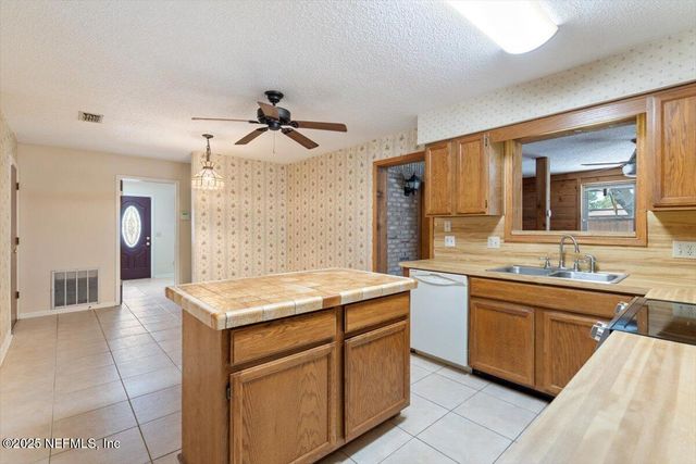309 DEVONSHIRE Lane, Orange Park, FL 32073