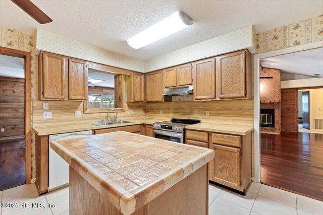309 DEVONSHIRE Lane, Orange Park, FL 32073