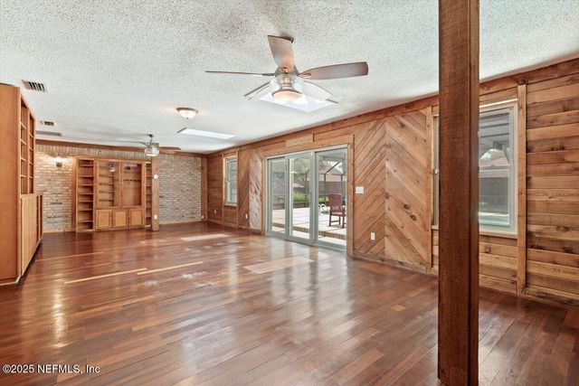 309 DEVONSHIRE Lane, Orange Park, FL 32073