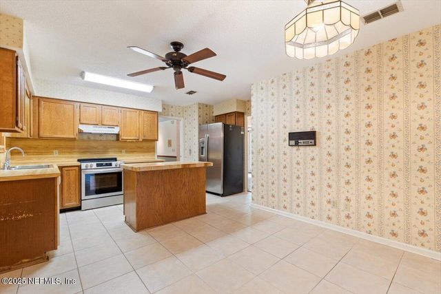 309 DEVONSHIRE Lane, Orange Park, FL 32073