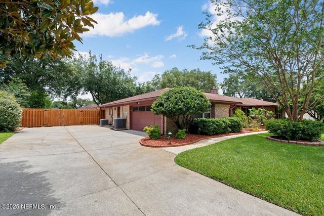 309 DEVONSHIRE Lane, Orange Park, FL 32073