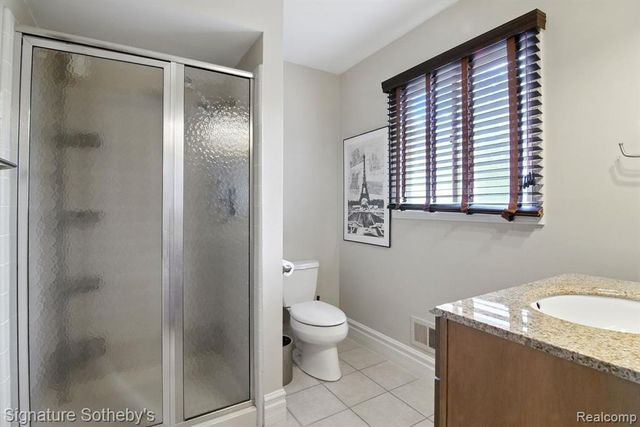 5130 Provincial Drive, Bloomfield Hills, MI 48302