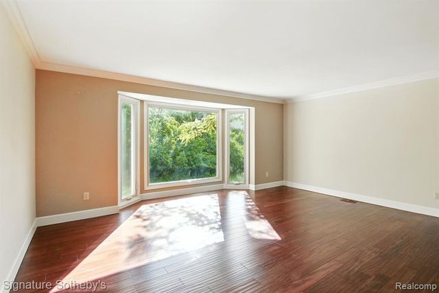 5130 Provincial Drive, Bloomfield Hills, MI 48302