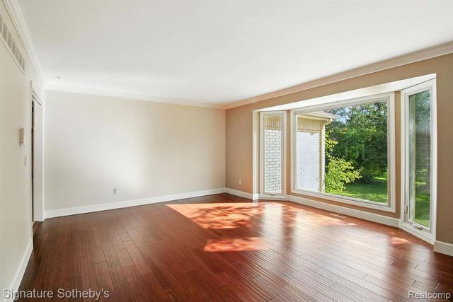 5130 Provincial Drive, Bloomfield Hills, MI 48302
