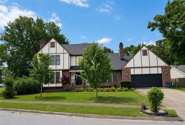 2795 E Hardy Lane, Fayetteville, AR 72703