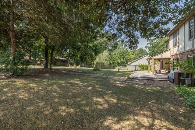 2795 E Hardy Lane, Fayetteville, AR 72703