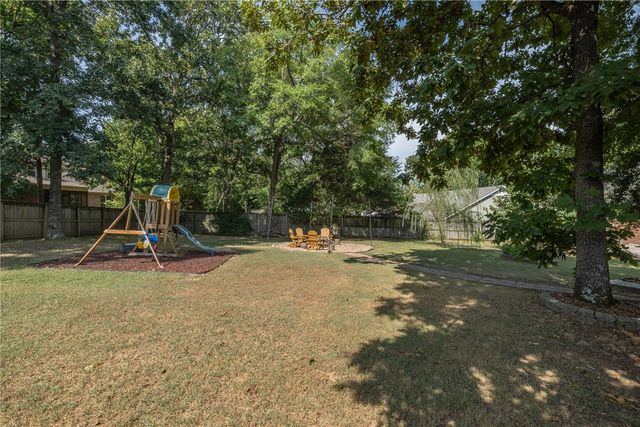 2795 E Hardy Lane, Fayetteville, AR 72703
