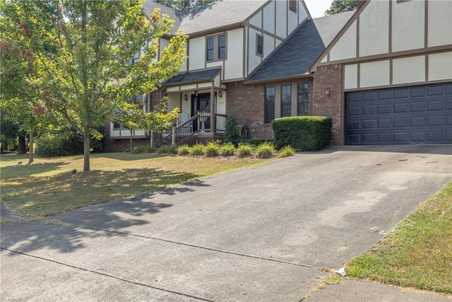 2795 E Hardy Lane, Fayetteville, AR 72703