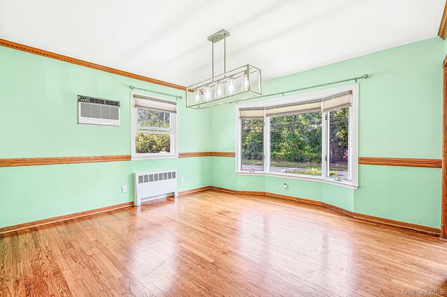 616 Pat Drive, West Islip, NY 11795