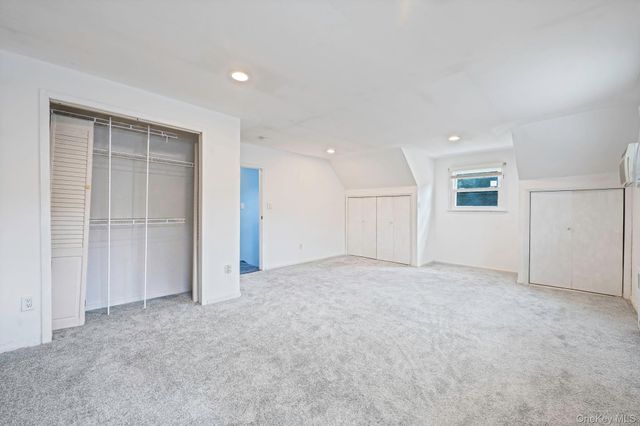 616 Pat Drive, West Islip, NY 11795