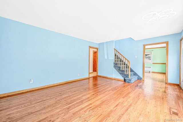 616 Pat Drive, West Islip, NY 11795